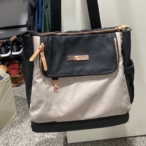 Tan/black Petunia Pickle Bottom Pivot Pack